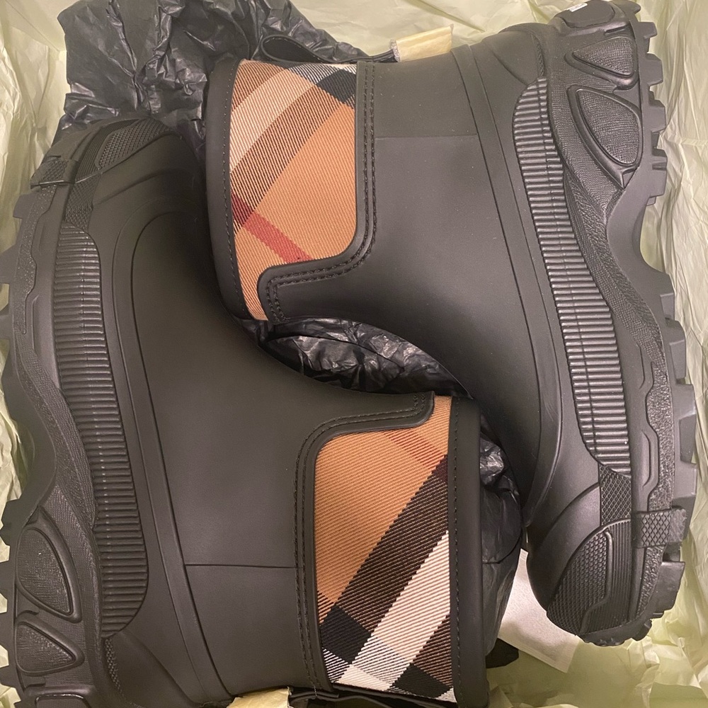 BURBERRY Eco Check Rubber Rainboots Rain Flat Ankle Boots. NEW SEASON! - Picture 9 of 10